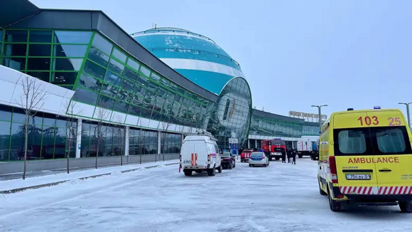 Пожар полыхнул в аэропорту Астаны