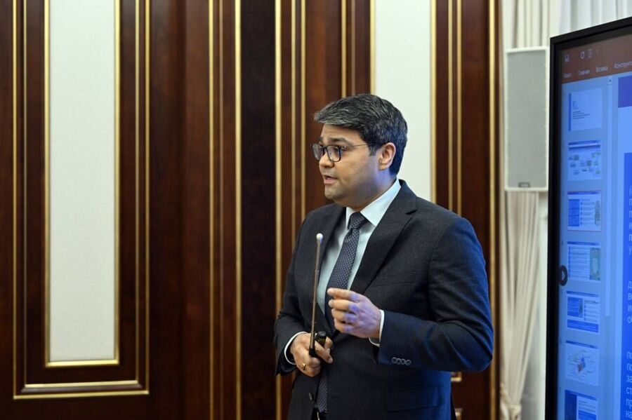 ahmedhadzhaev.jpg