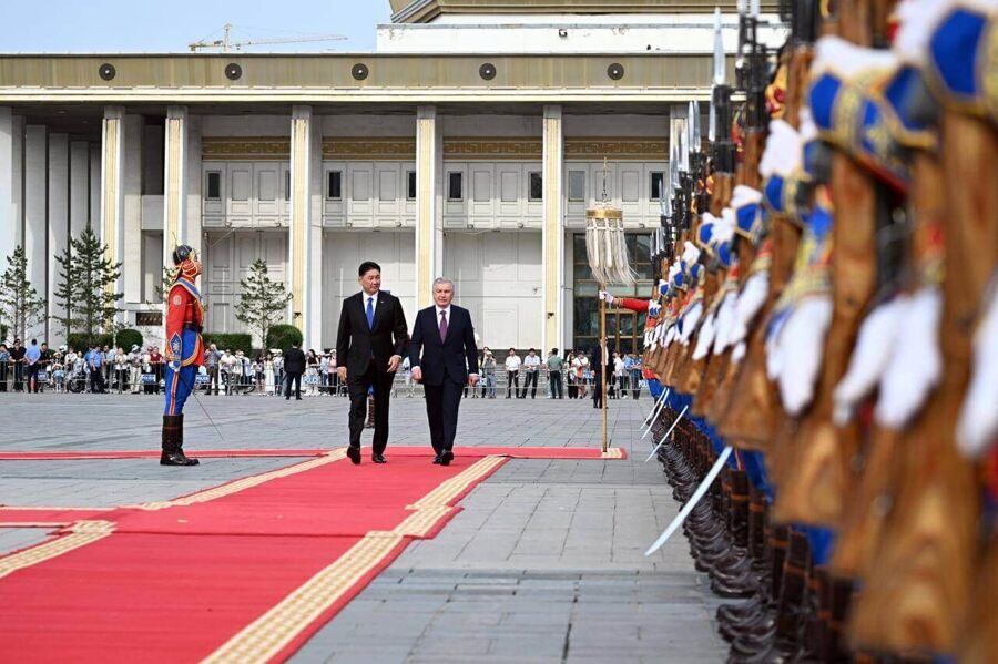 Президент посещает с госвизитом Монголию