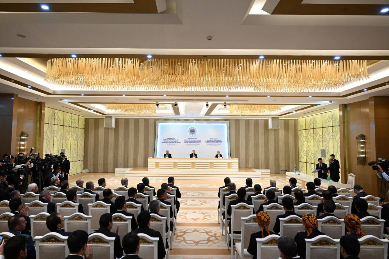 Sammit yakunida muhim hujjatlar qabul qilindi
