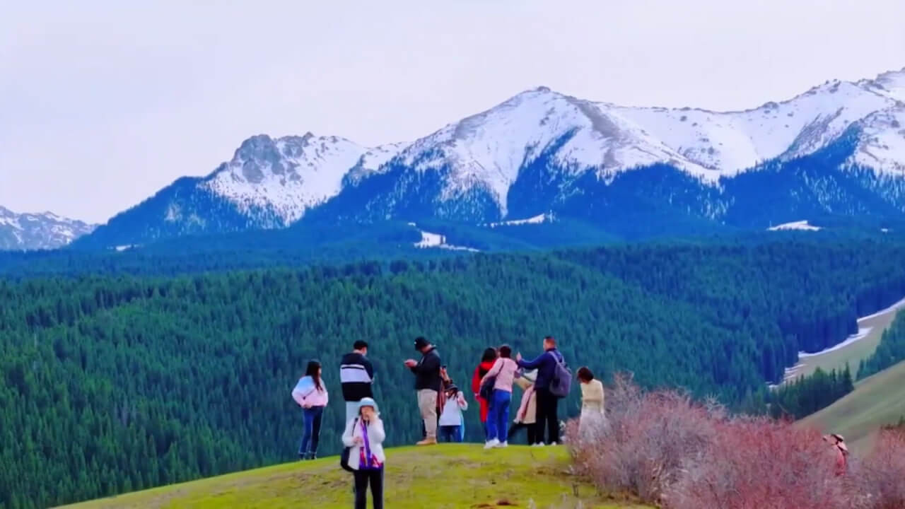 Tyan-Shan etagidagi turizm