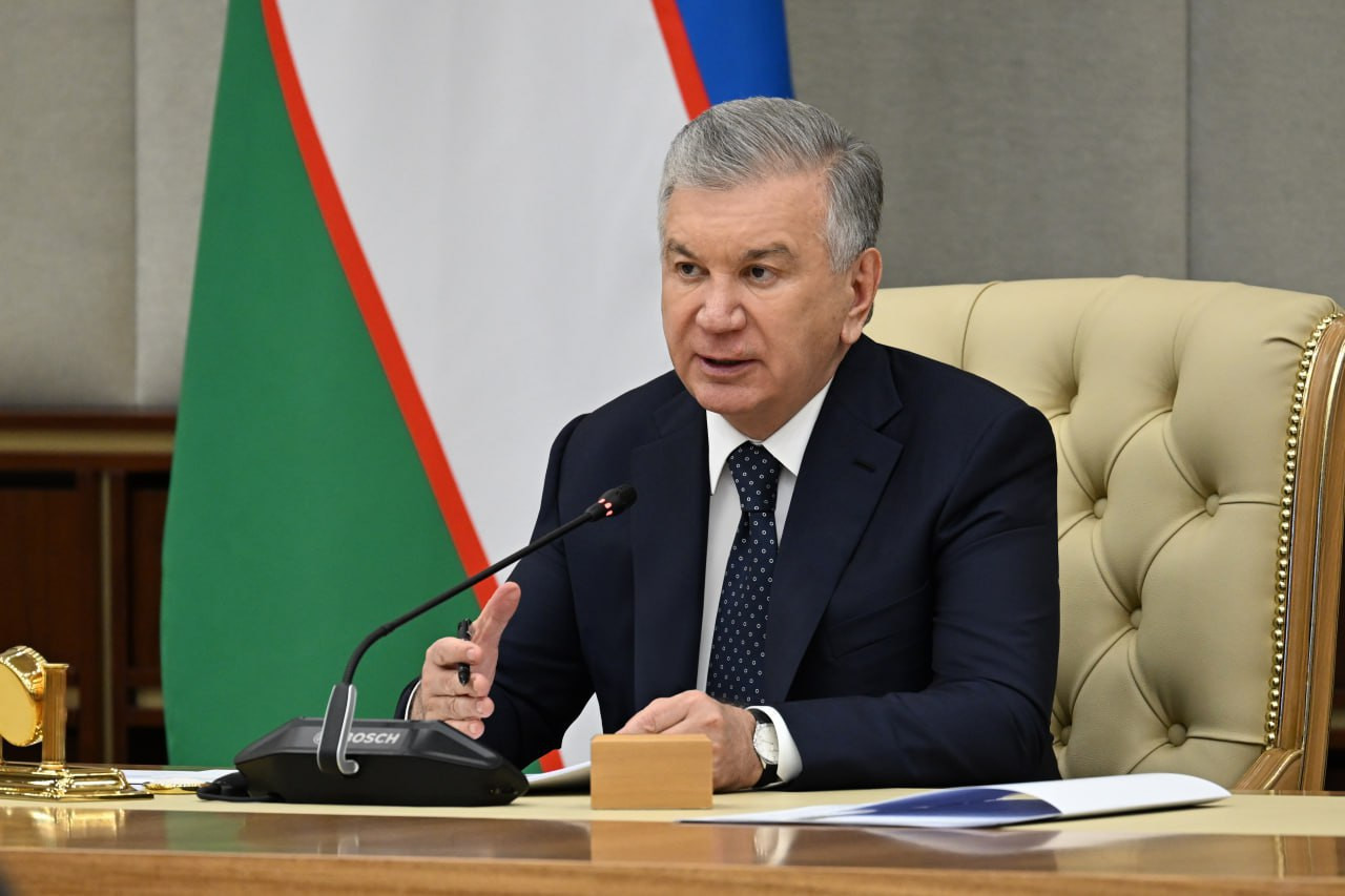 Половину остатков внебюджетных фондов министерств и ведомств отправят на строительство школ и развитие медицины