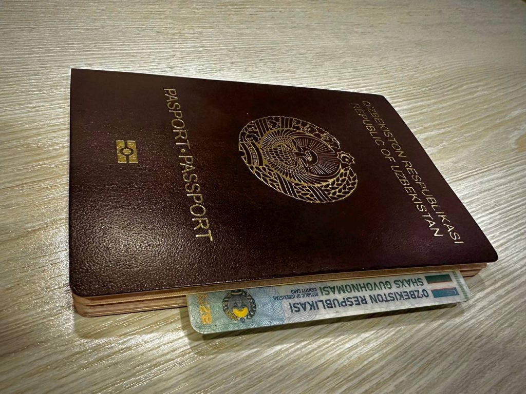 Узбекистан потерял позиции в рейтинге паспортов мира