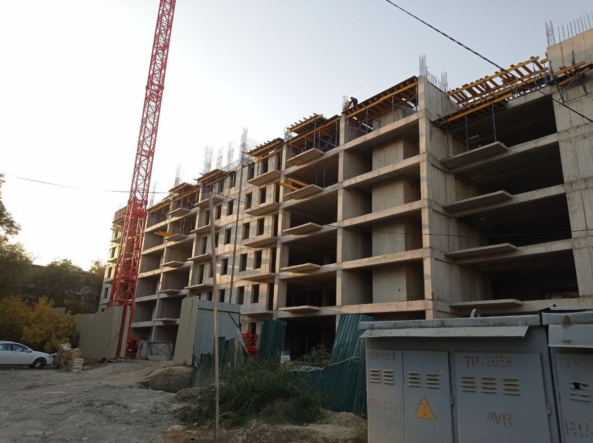 В Ташкенте приостановили работу 15 строительных объектов