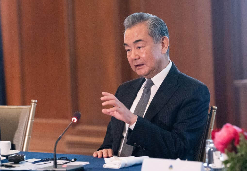 Министр иностранных дел Китая посетит Узбекистан