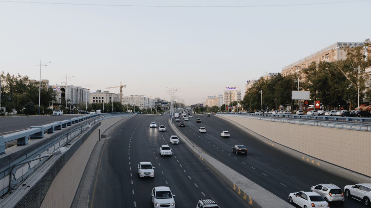 В Ташкенте с 14 по 17 ноября ограничат движение грузового транспорта