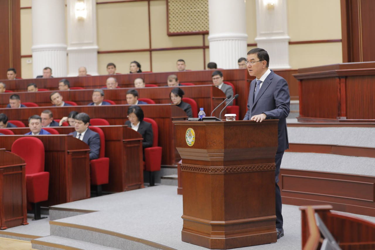 Парламент Узбекистана одобрил в первом чтении проект госбюджета на 2026 год