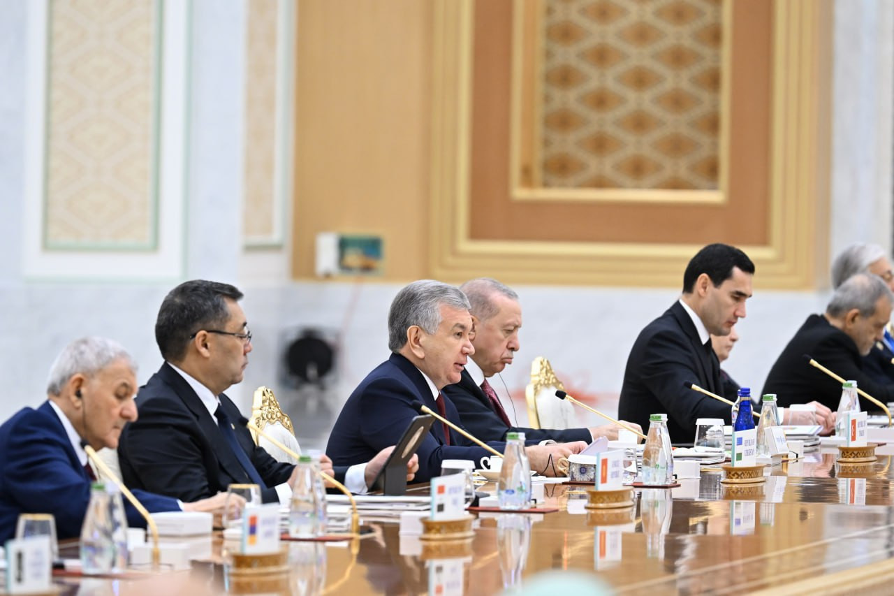 Oʻzbekiston Prezidenti barqaror rivojlanishni taʼminlash uchun tinchlik va ishonchni mustahkamlash muhimligini taʼkidladi