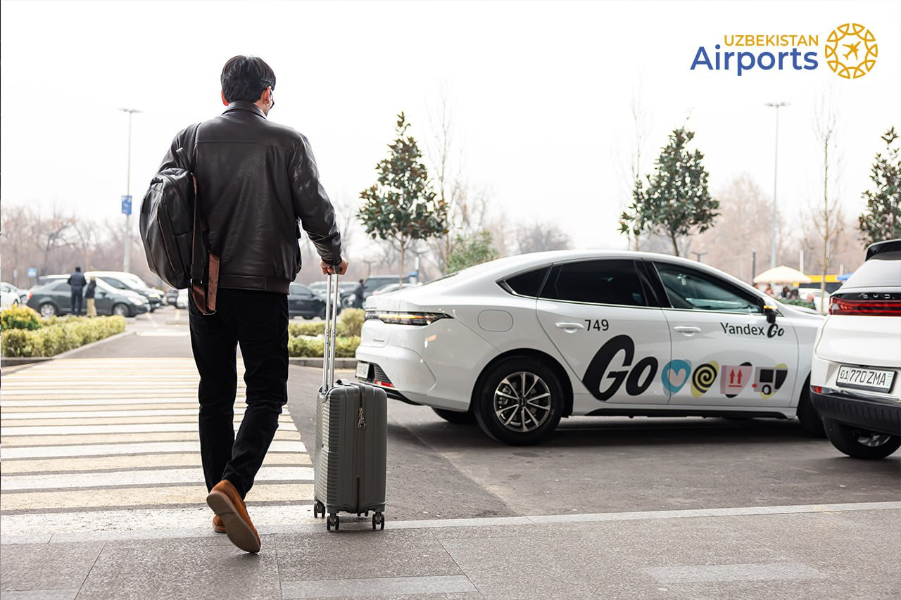 В аэропорту Ташкента такси допустили к первой линии у зала прилета