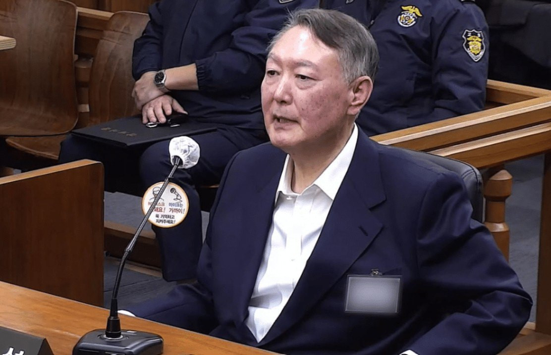 Janubiy Koreyaning sobiq prezidenti besh yillik qamoq jazosiga hukm qilindi