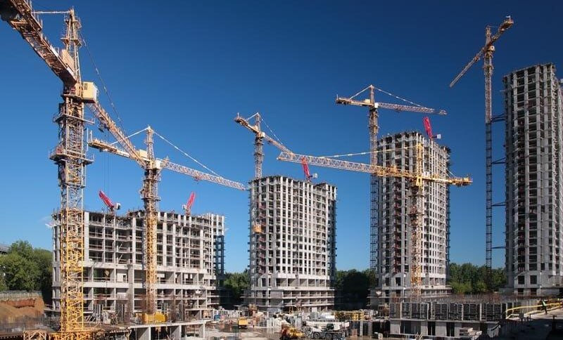 Qurilishlarning 69,7 foizi bino va inshootlar qurilishiga toʻgʻri keladi