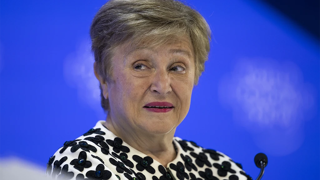 ИИ как «цунами» для рынка труда: риски и возможности мировой экономики