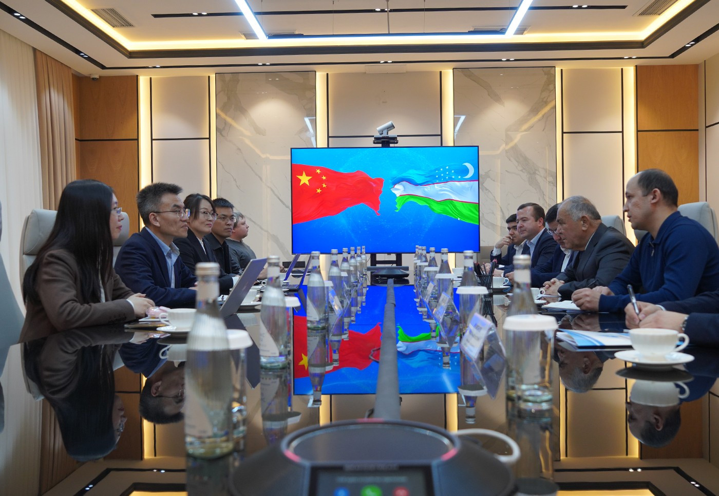 «Узбекнефтегаз» и китайская Himile развивают сотрудничество