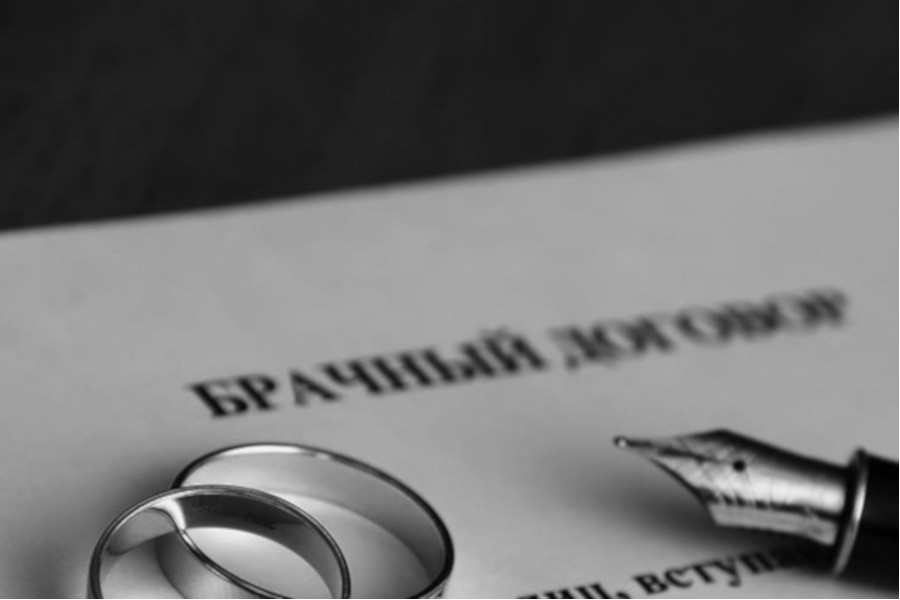 В Узбекистане утвердили порядок удостоверения брачных договоров