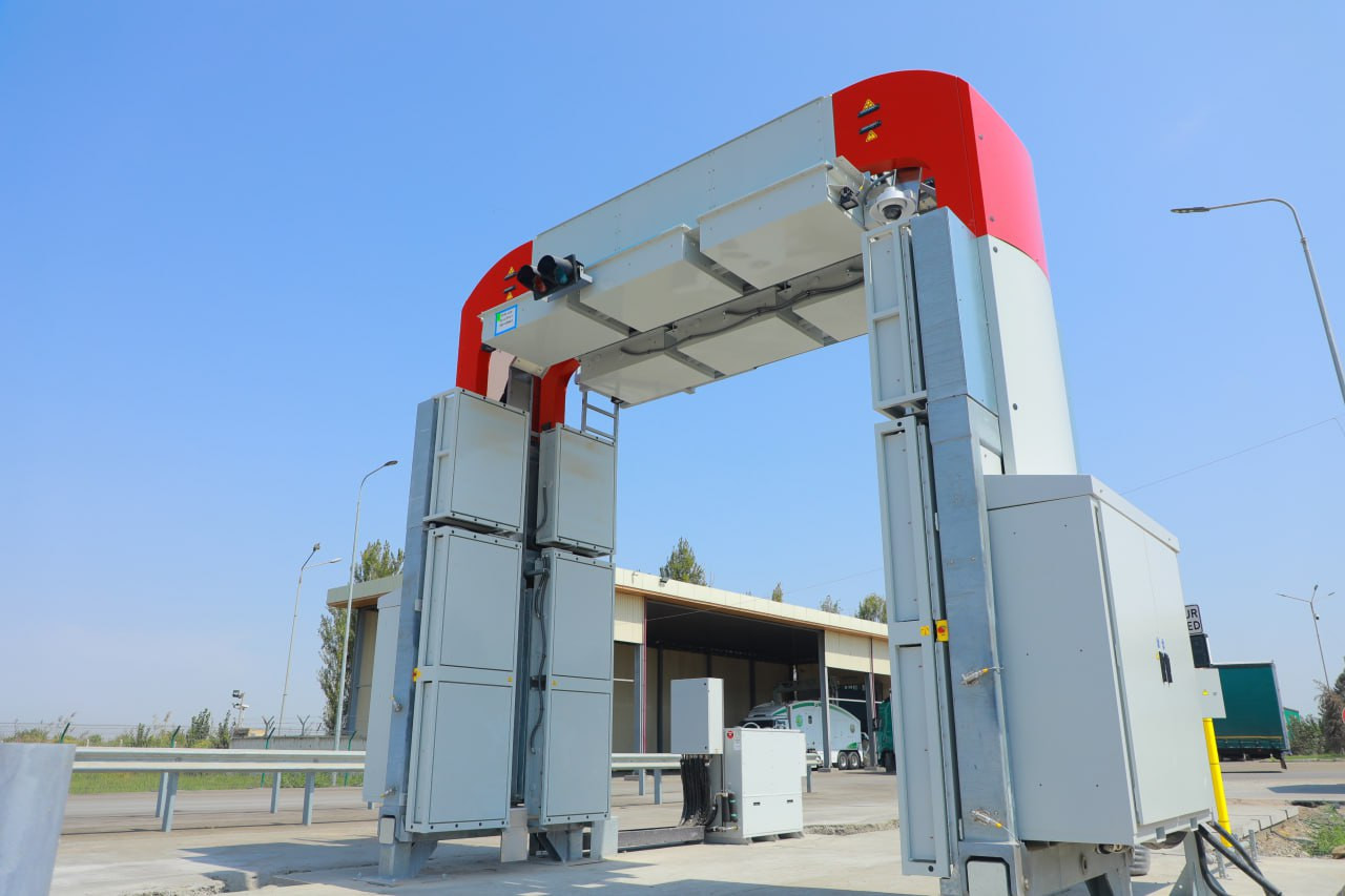 “Sirdaryo” bojxona postida zamonaviy nazorat tizimi joriy etildi