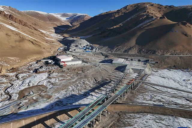 Tyanshan Shengli tunneli shimoliy va janubiy Shinjonni bog‘laydi