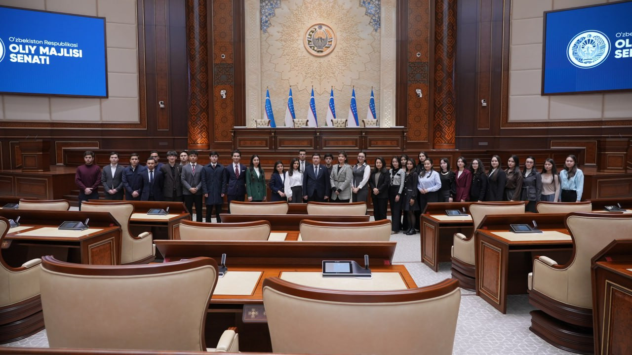 Senatorlar talabalar bilan ochiq muloqot oʻtkazdi