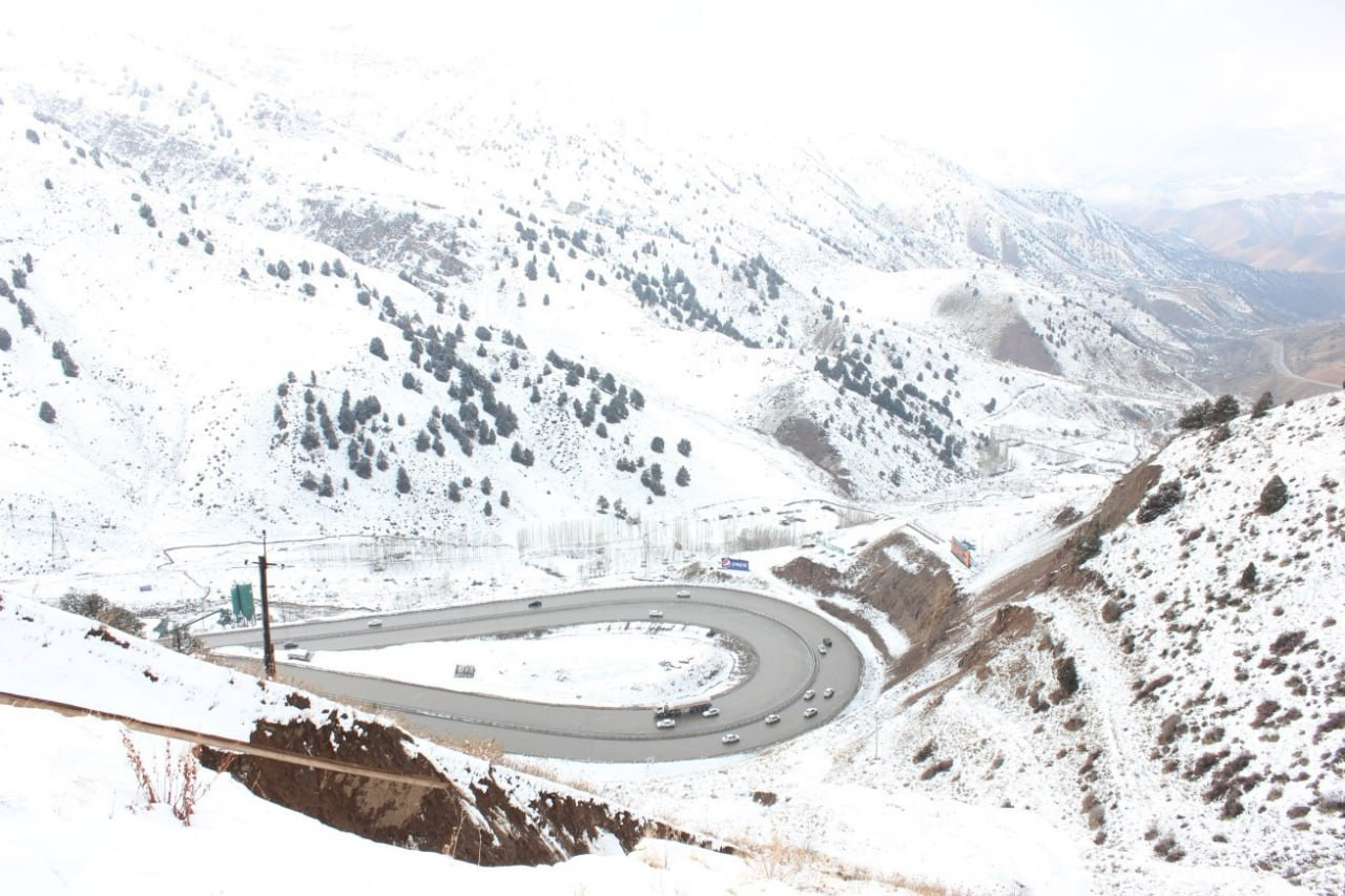 Qor koʻchkisi xavfi sabab “Qamchiq” dovoni vaqtincha yopildi