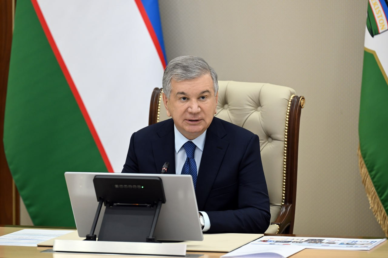 Shavkat Mirziyoyev birinchi oʻzbek fazogirini tayyorlash boʻyicha takliflarni koʻrib chiqdi