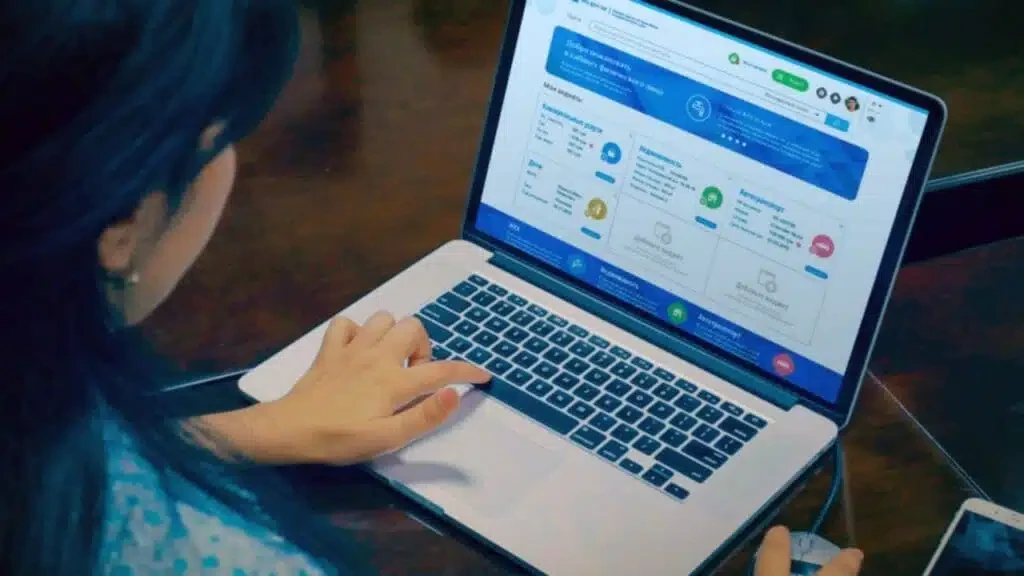 Узбекистанцы получат онлайн-контроль над банковскими и SIM-картами