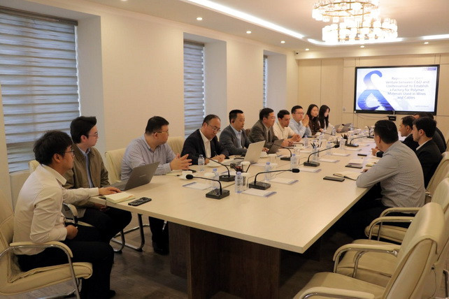 Oʻzbekiston va Xitoy elektrotexnika sanoatiga qoʻshma investitsiyalarni muhokama qilishdi