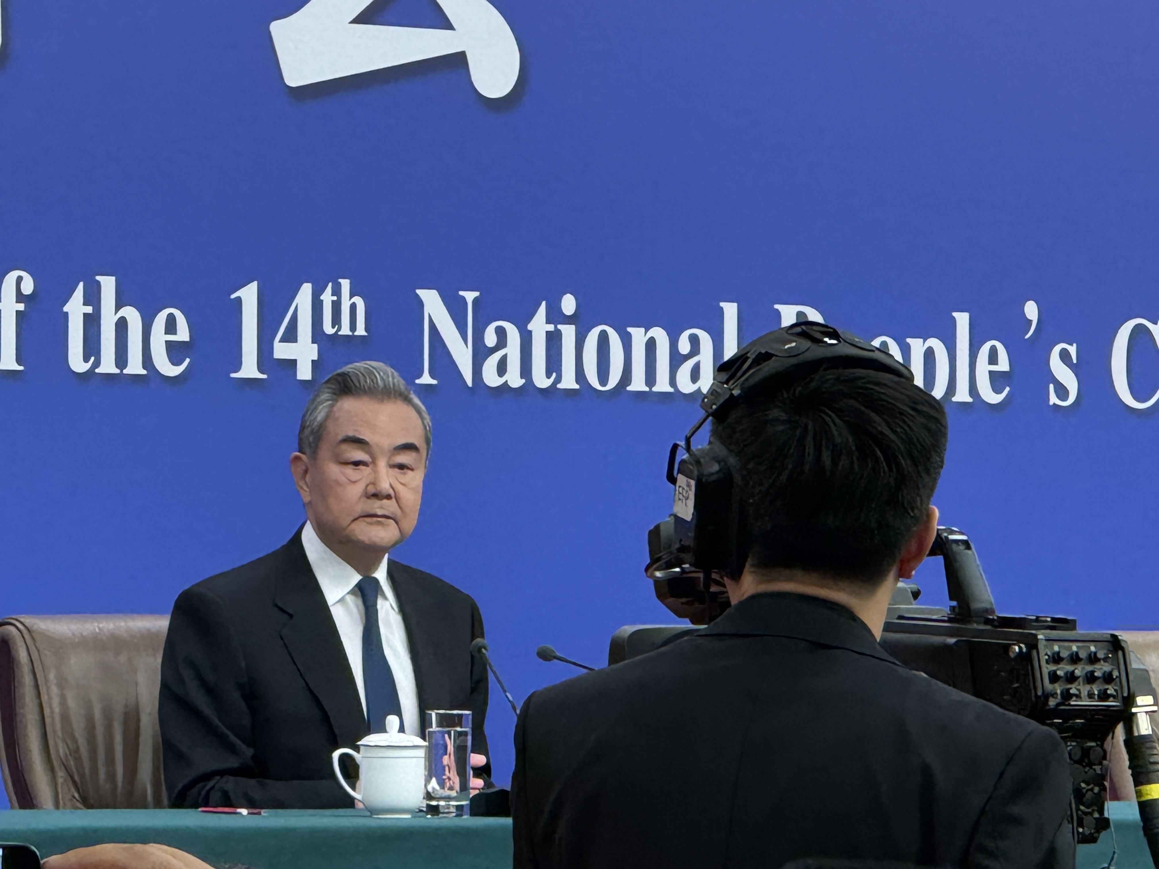 Ван И: Китай никогда не будет претендовать на мировую гегемонию и экспансию