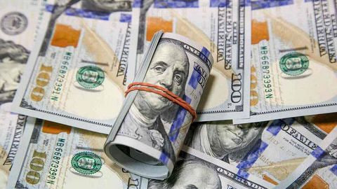 Dollar kursi ketma-ket pastlashdan soʻng koʻtarildi