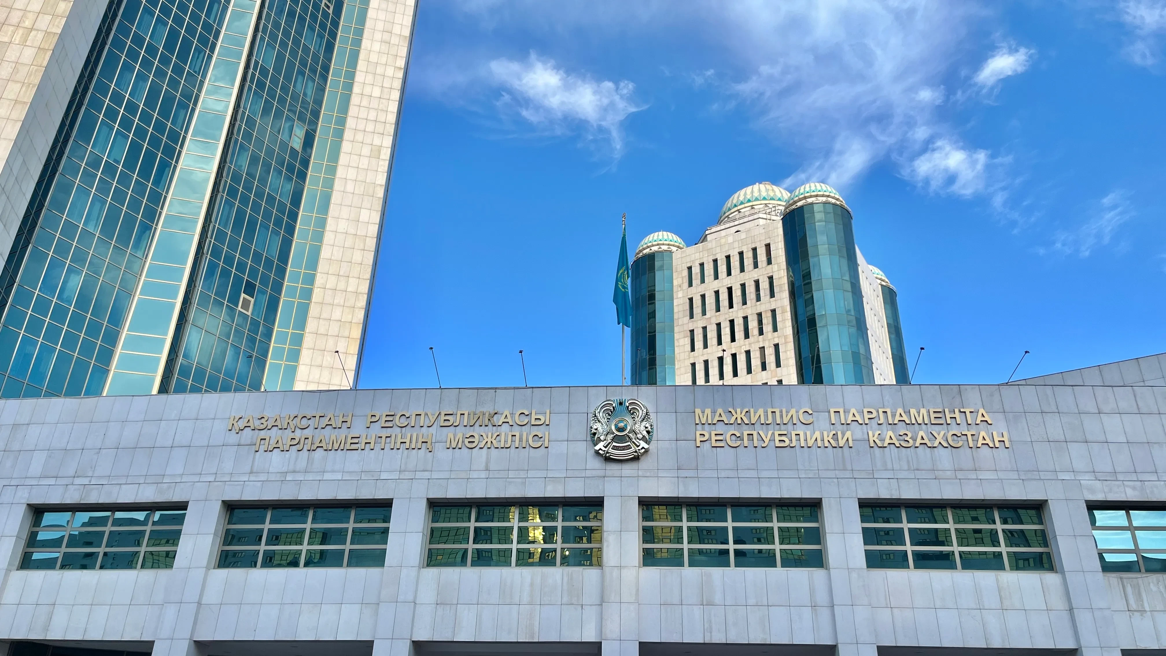 Казахстан ратифицировал соглашение о «зеленом энергетическом коридоре» с Узбекистаном и Азербайджаном