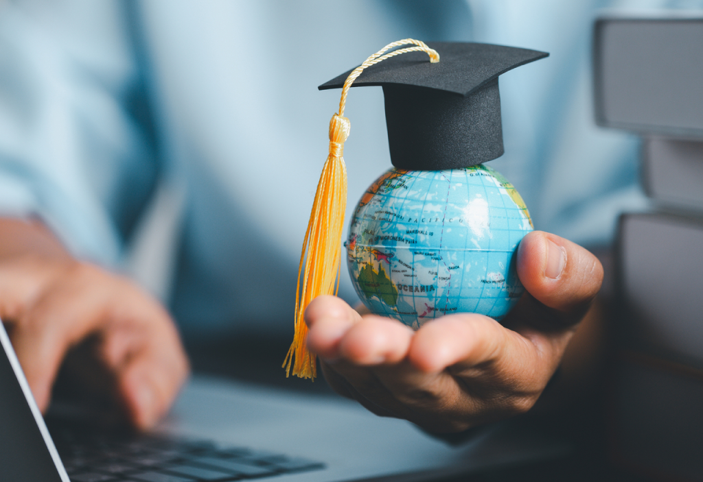 Oʻzbekistonliklar oʻqish uchun eng koʻp Rossiya va Koreyaga ketmoqda