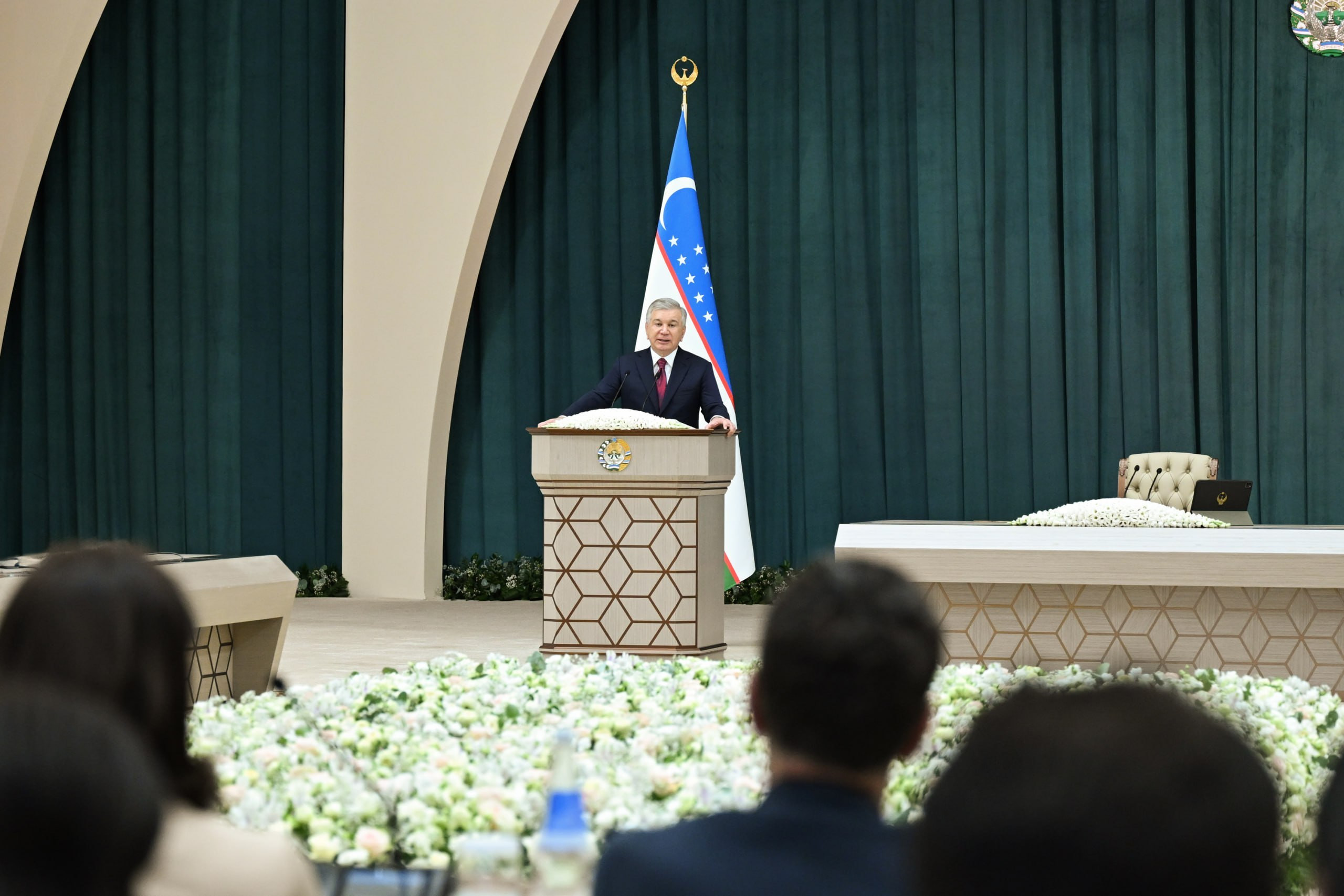 Har bir badiiy asar, musiqa, qoʻshiq muallifga daromad keltirishi kerak — Prezident