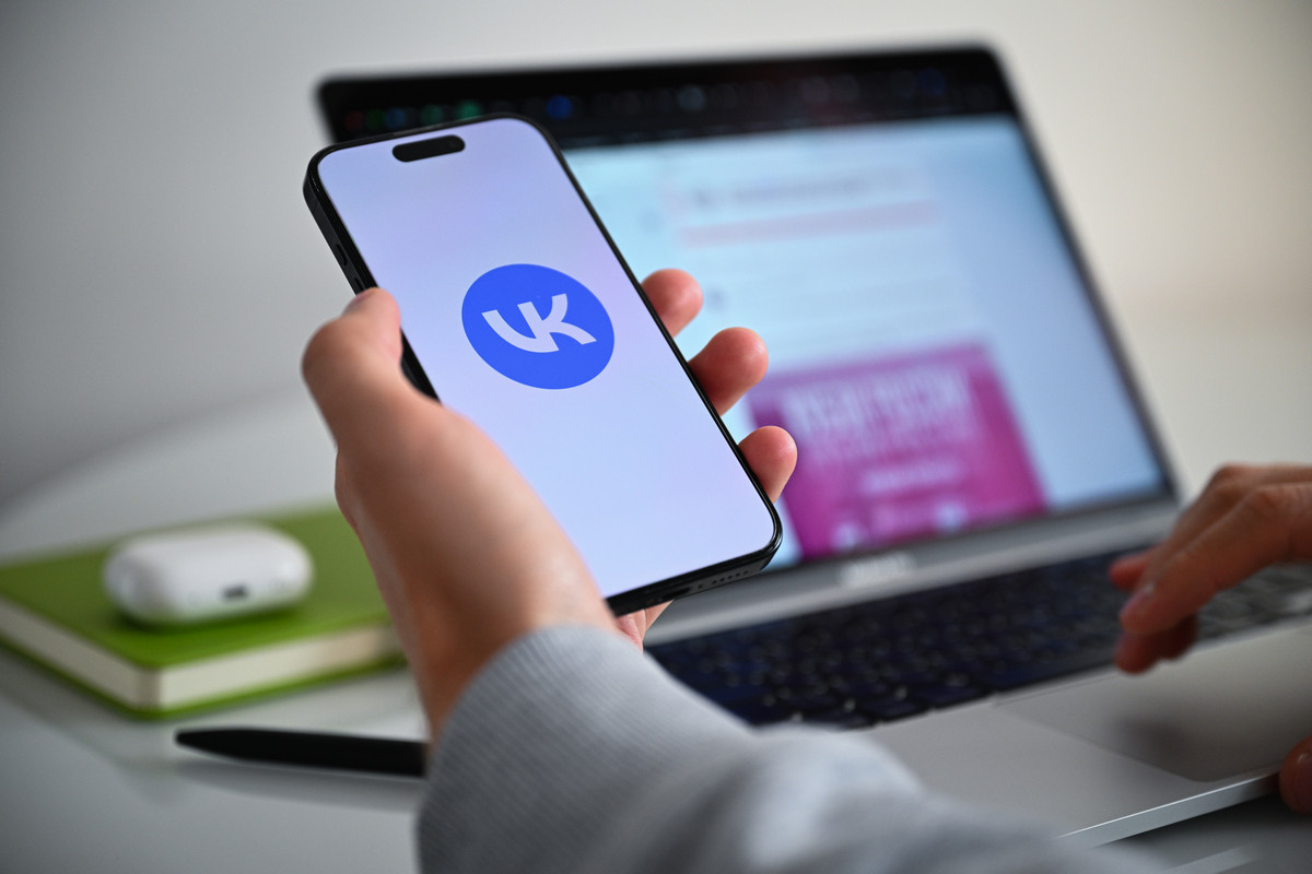 Apple удалила из App Store ряд приложений VK