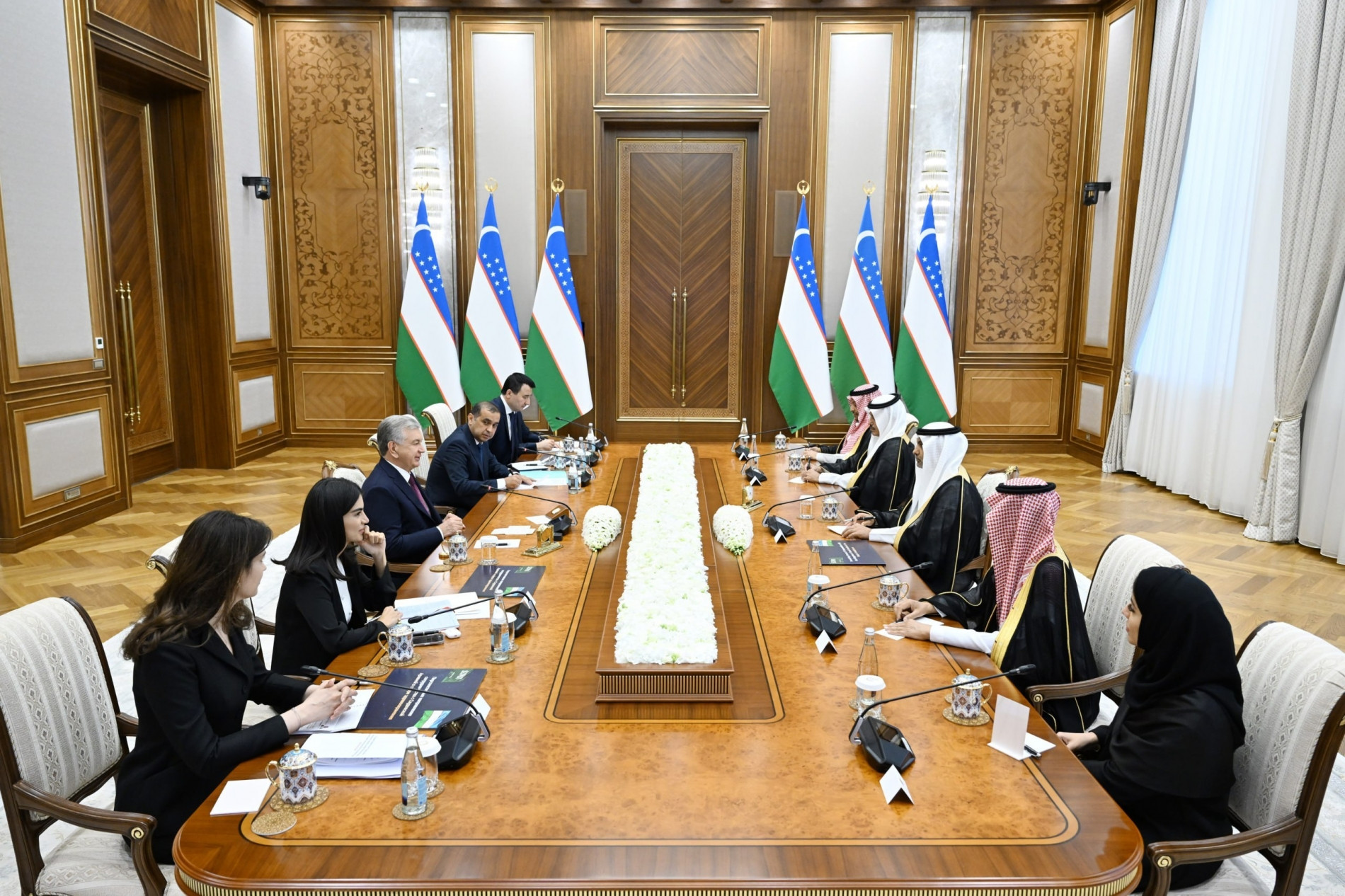 Oʻzbekiston Prezidenti Saudiya Arabistoni bilan ustuvor loyihalarni amalga oshirish masalalarini muhokama qildi