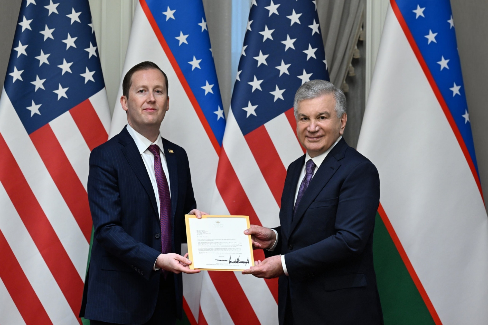 Шавкат Мирзиёев и спецпосланник Трампа обсудили развитие стратегического партнерства Узбекистана и США