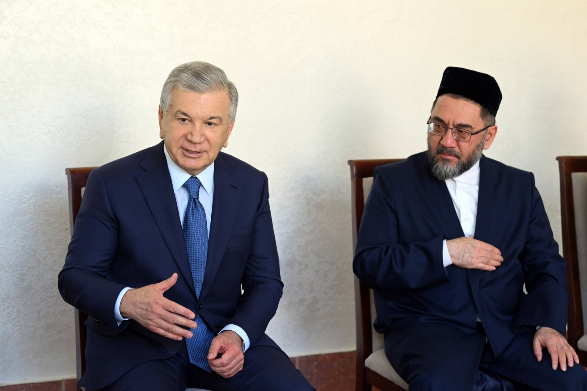 Shavkat Mirziyoyev Qoraqalpogʻiston Respublikasiga bordi