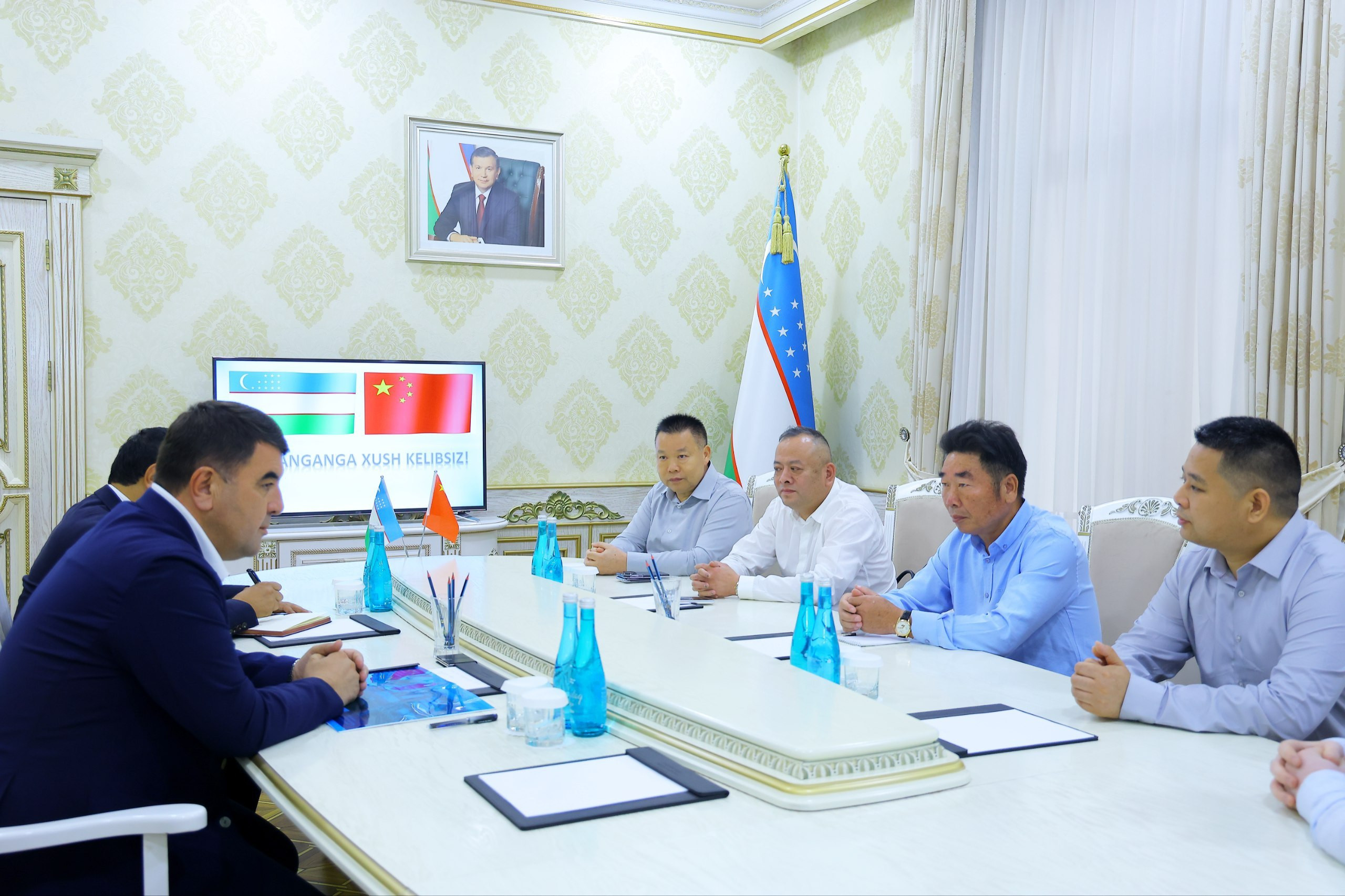 Китайская компания построит в Наманганской области предприятие по производству красителей