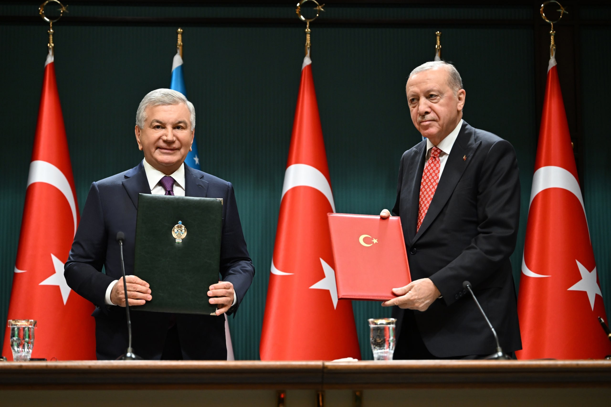 Şavkat Mirziyoyev va Turkiya Respublikasi Prezidenti Biznesni qöllab-quvvatlaş böyiça yuqori darajadagi kengaşni taʼsis etiş töğrisidagi bitimni imzoladi