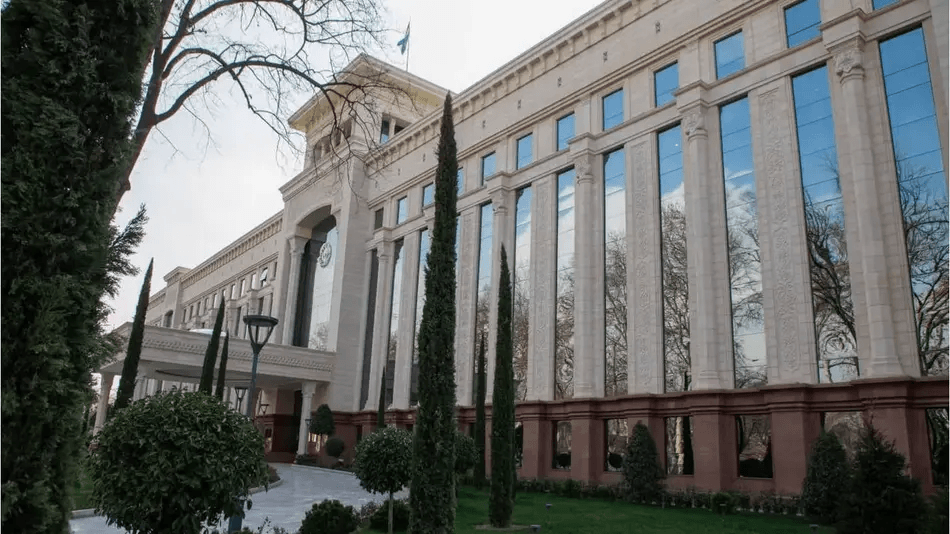 Сенат Узбекистана одобрил соглашение с Пакистаном о передаче осужденных