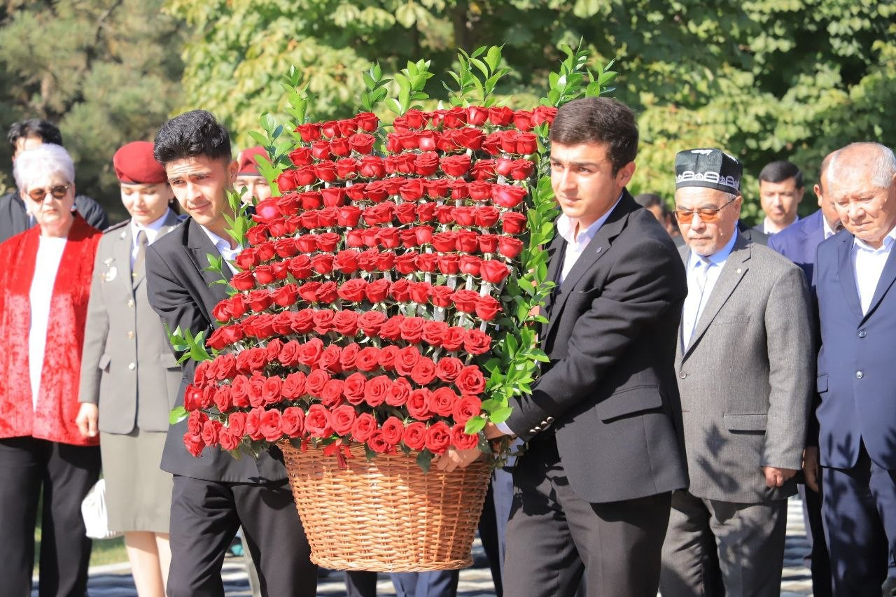 Ona tilimiz bayrami Samarqandda ham keng nishonlandi