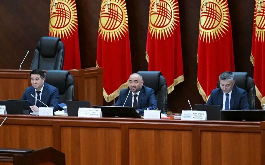 kyrgyzstan_parlament.jpg